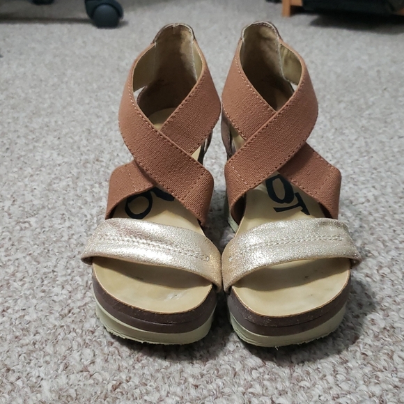 OTBT Shoes - OTBT wedge. Super comfy